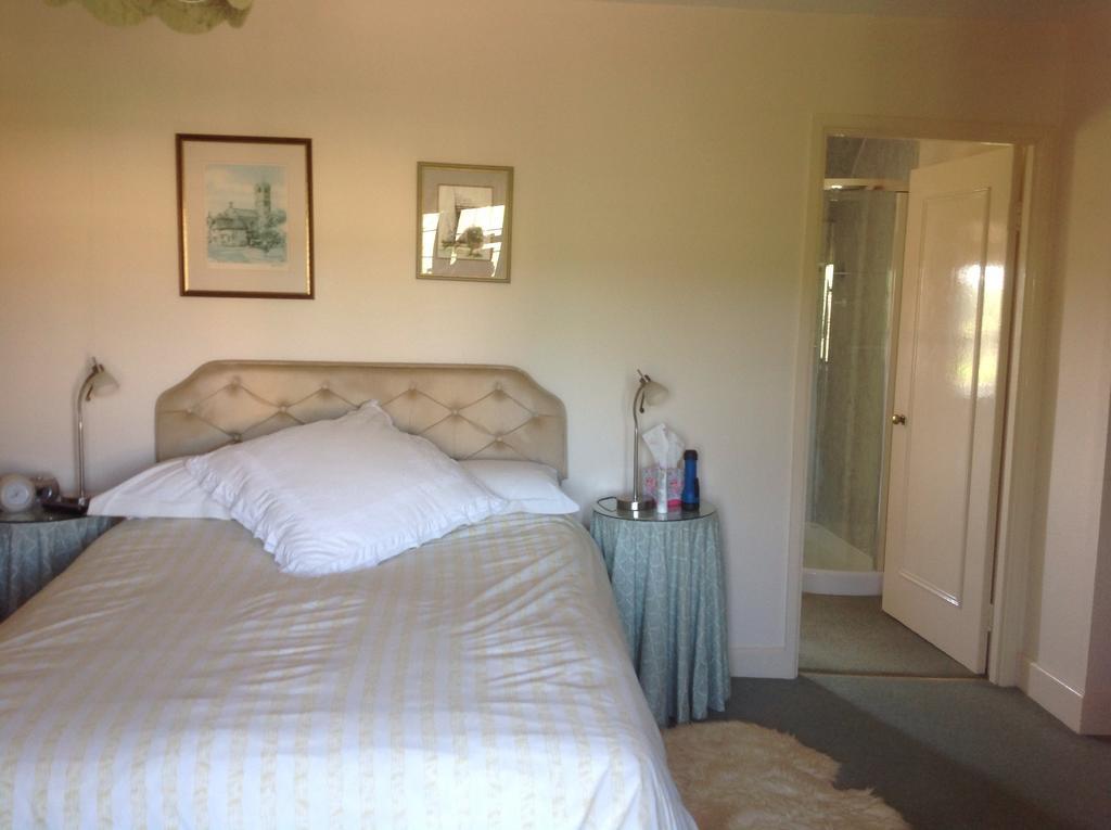 Seaborough Manor Farmhouse Bed and Breakfast Beaminster Pokój zdjęcie